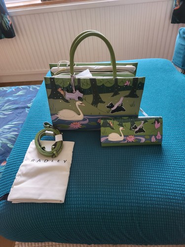 Radley into the woods - radley,