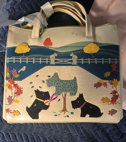 Radley dog the manor - of,